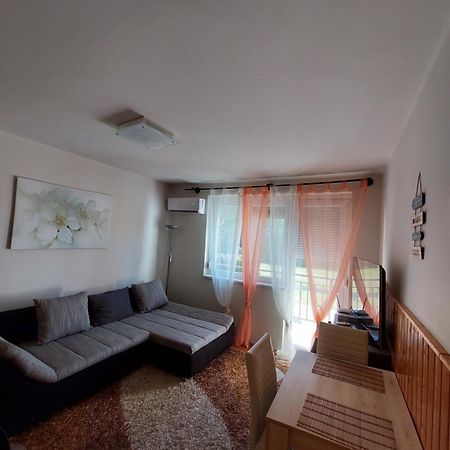 Dorka Apartman Вонярцвашгедь Екстер'єр фото