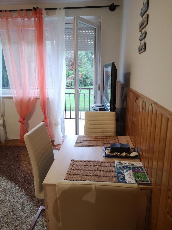 Dorka Apartman Вонярцвашгедь Екстер'єр фото