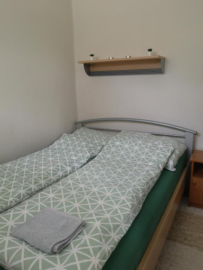 Dorka Apartman Вонярцвашгедь Екстер'єр фото