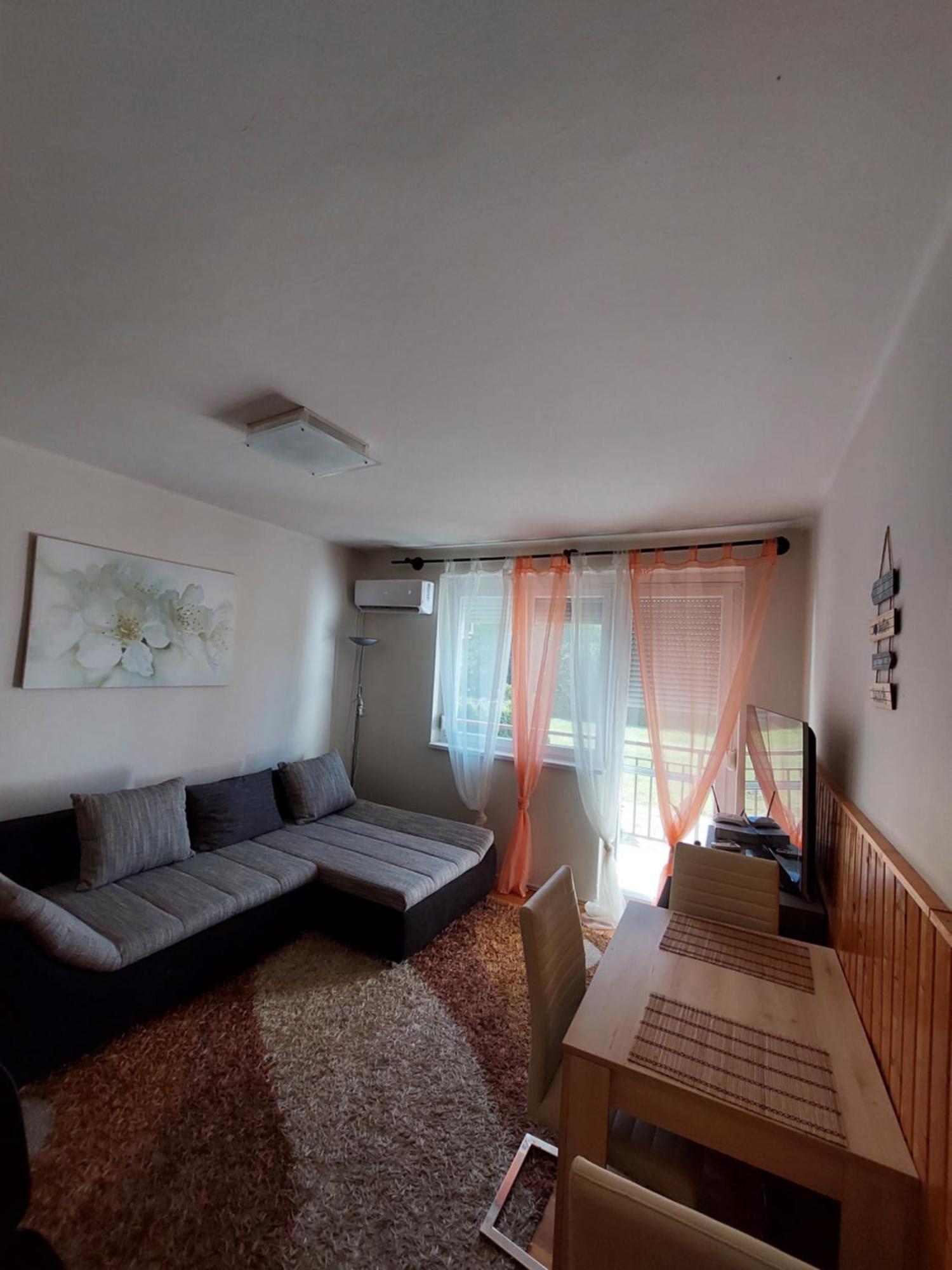 Dorka Apartman Вонярцвашгедь Екстер'єр фото