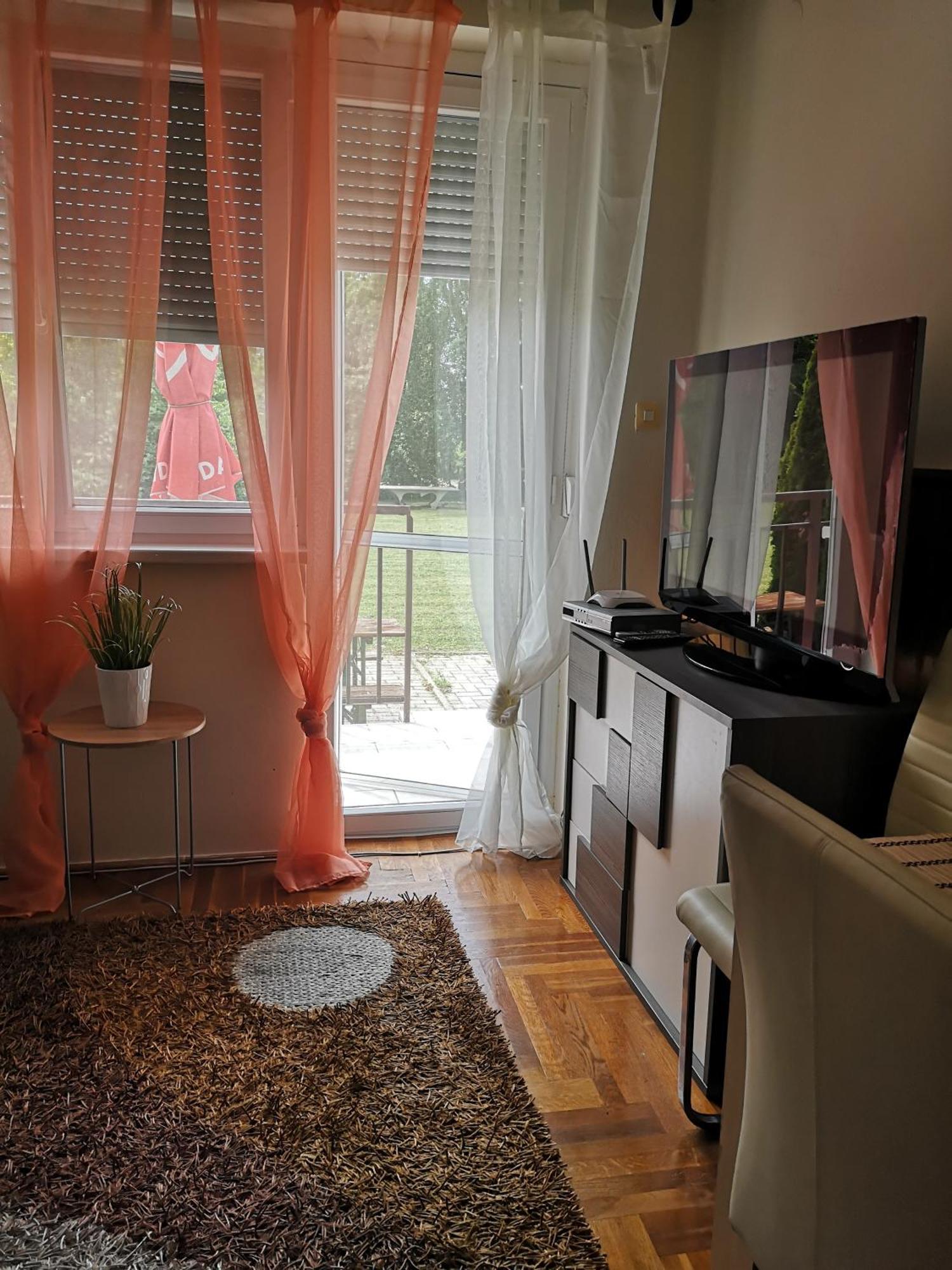 Dorka Apartman Вонярцвашгедь Екстер'єр фото